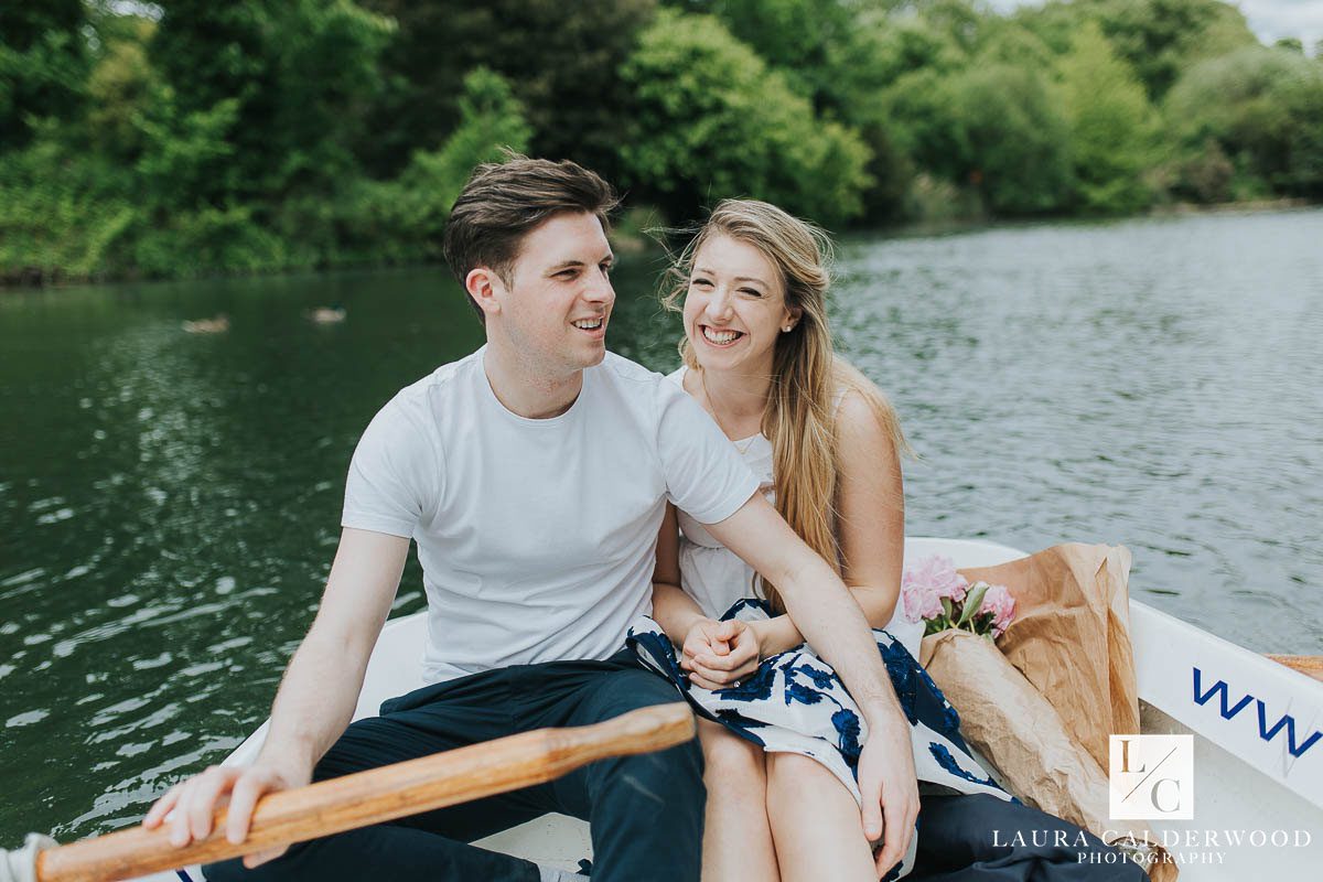 Victoria Park London engagement shoot | by Yorkshire wedding photographer Laura Calderwood