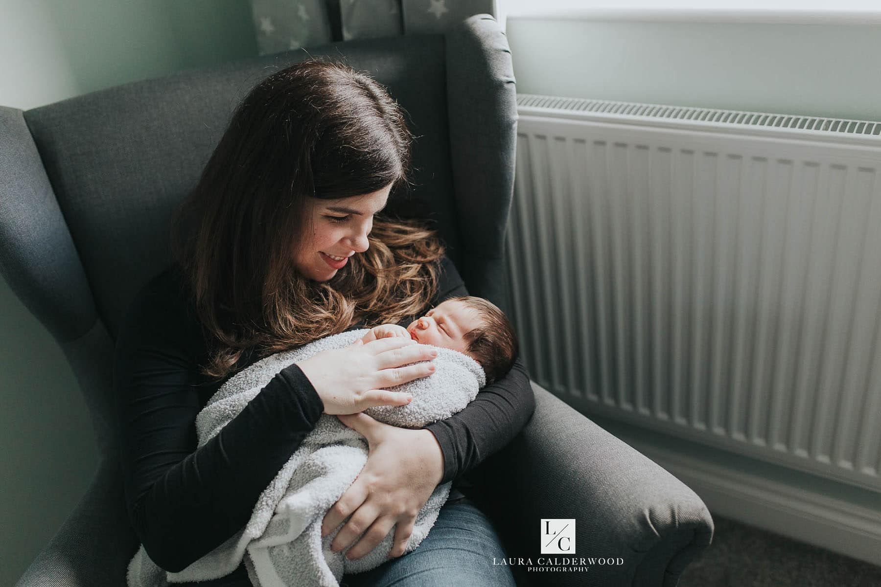 leeds newborn photographer | newborn photo shoot at home in Leeds by Laura Calderwood Photography