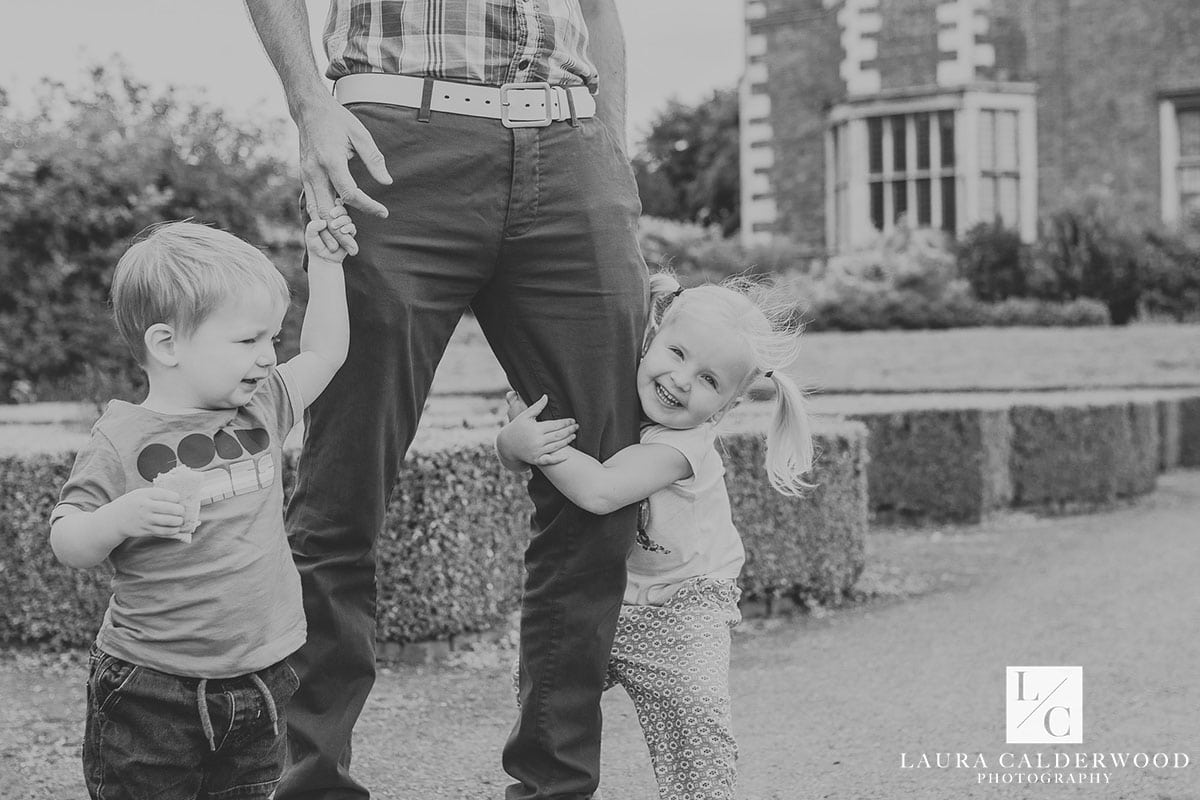 leeds family photography | family photo shoot at Temple Newsam in Leeds by Laura Calderwood Photography