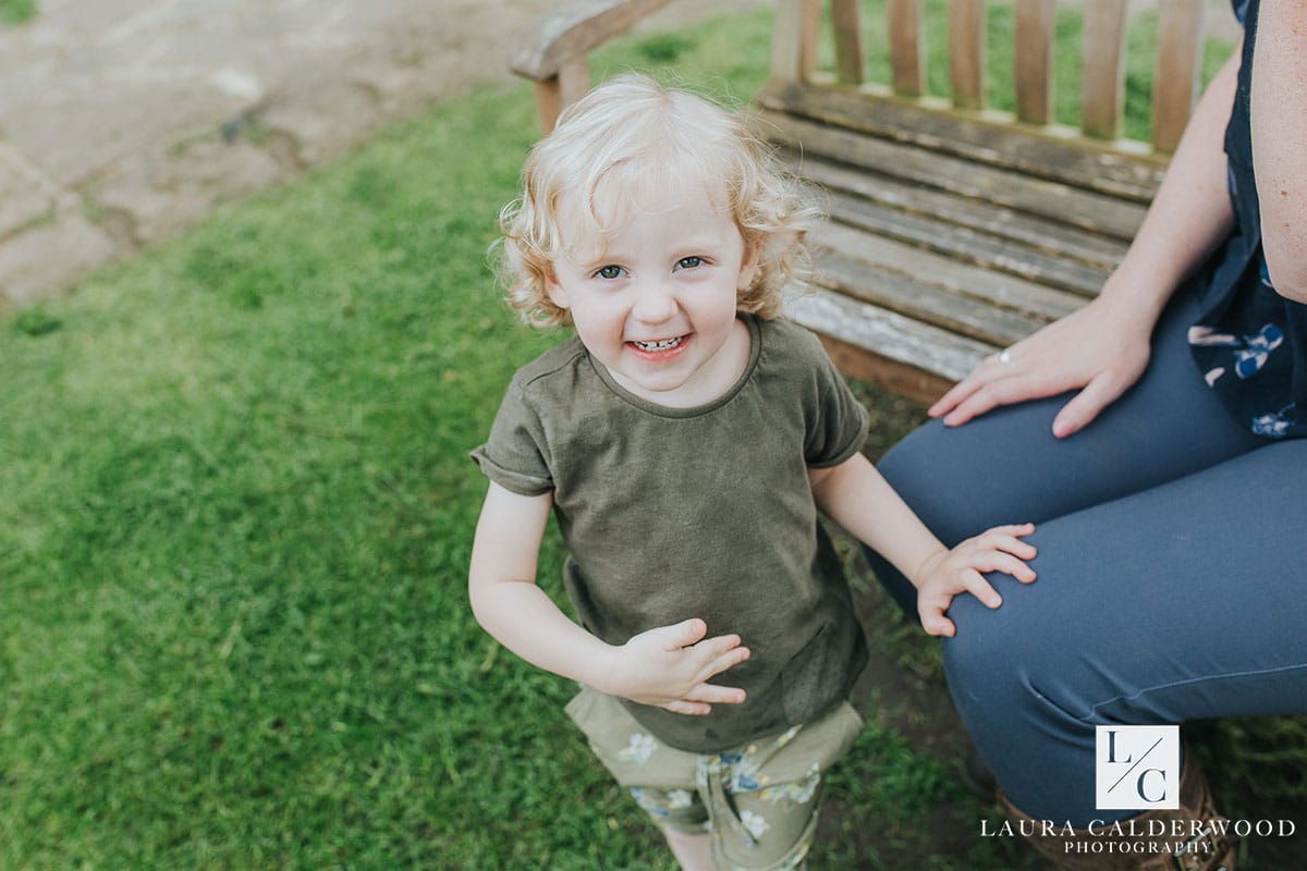 york family photography | family photo shoot at Homestead Park in York by Laura Calderwood Photography