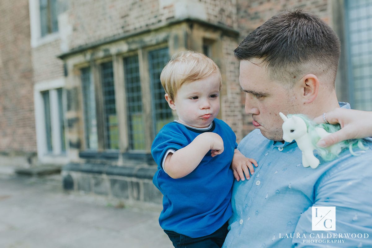 leeds family photography | family photo shoot at Temple Newsam in Leeds by Laura Calderwood Photography