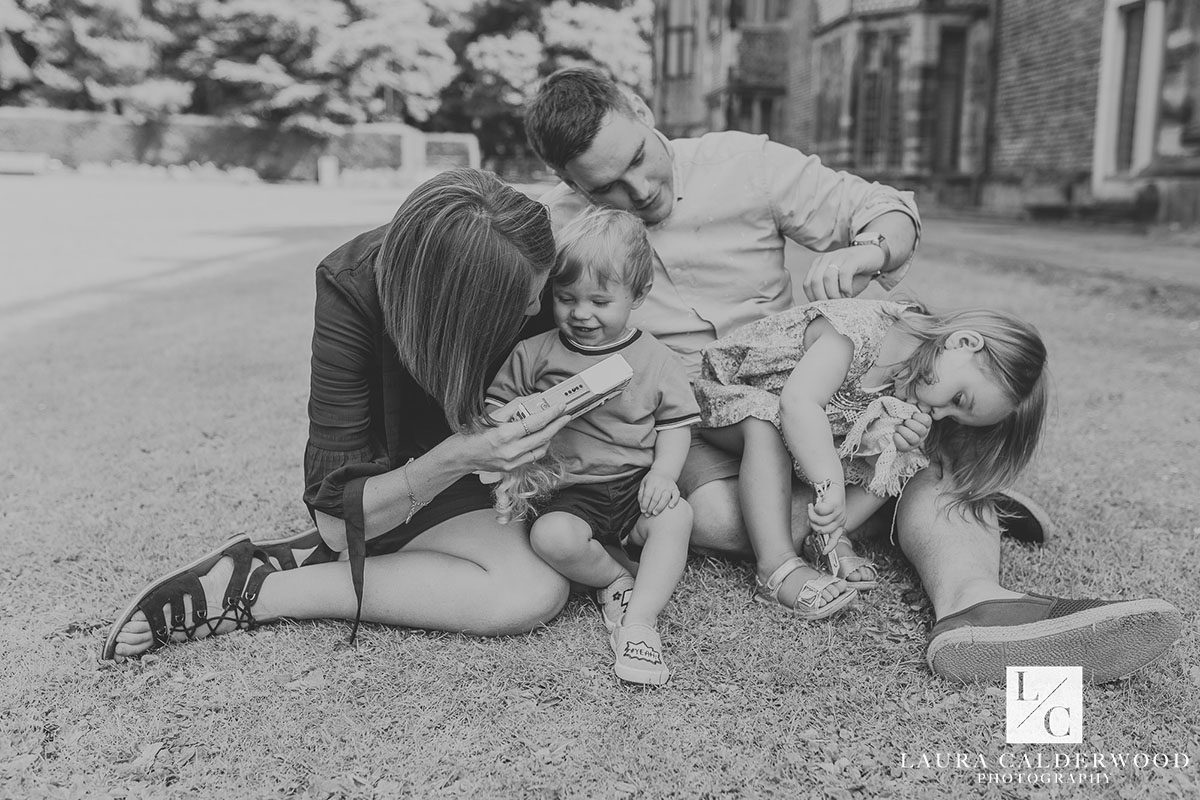 leeds family photography | family photo shoot at Temple Newsam in Leeds by Laura Calderwood Photography