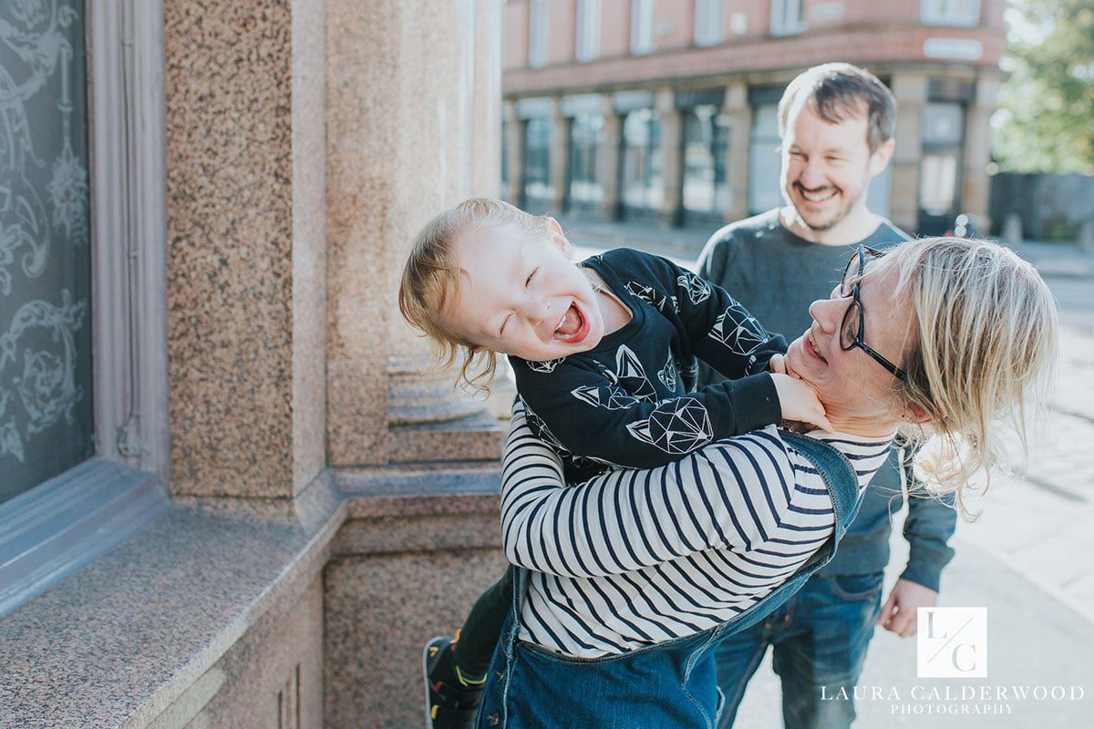 leeds family photographer | family photo shoot in Leeds city centre by Laura Calderwood Photography