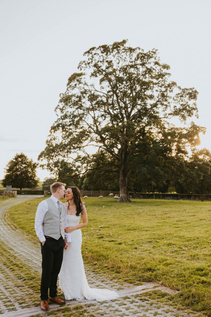 photos from a summer wedding at the tithe barn bolton abbey